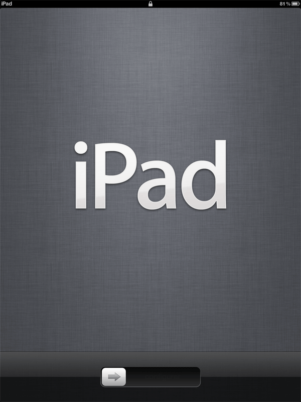 電源をいれると画面に大きく”iPad”と表示されます。